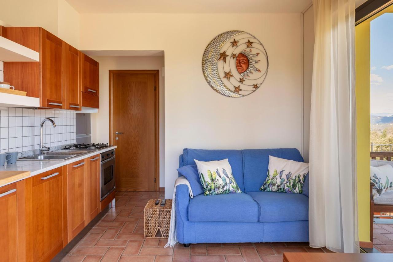 Holiday Prato Verde Chiatri Exterior photo